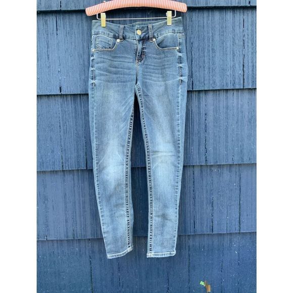 Seven 7, Gently Worn,Jeans - Picture 1 of 8